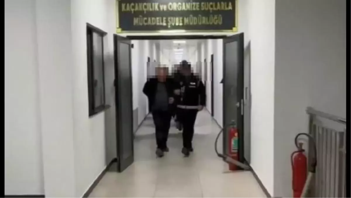 Kocaeli'de Kaçak Akaryakıt Operasyonu: 101 Bin Litre Ele Geçirildi