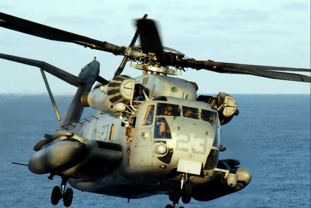 ABD ordusuna ait helikopter düştü: 5 asker hayatını kaybetti