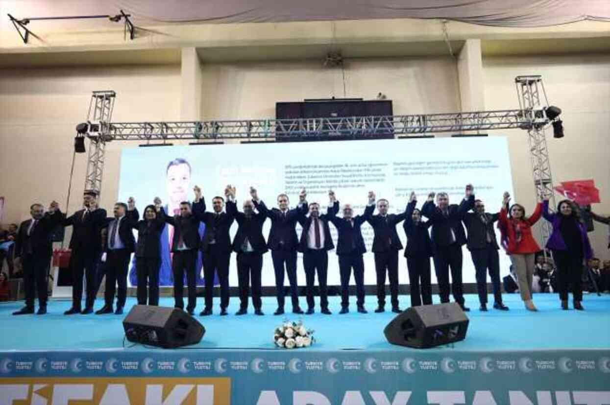 AK Parti Genel Başkan Yardımcısı Ömer Çelik: 'Haddini bildireceğiz' diyene bak biz Adana'dayız