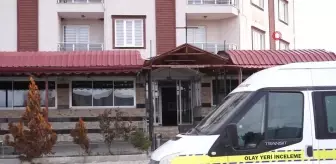 Boşandığı eşini önce tüfekle vurdu sonra bıçaklayarak öldürdü