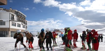 Hakkari'de Alp Disiplini 1. Etap Yarışları Başladı