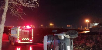 Manisa'da midibüs devrildi, 7 kişi yaralandı