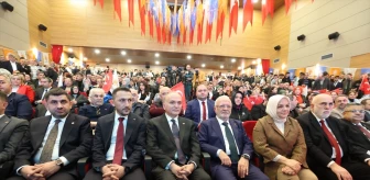 AK Parti Genel Başkan Vekili Mustafa Elitaş, Düzce'de belediye başkan adaylarını tanıttı