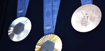 Paris 2024 Olimpiyatları Madalyaları Eyfel Kulesi'nden Alınan Demir Parçasıyla Tasarlandı