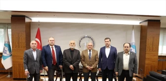 Kayseri Büyükşehir Belediye Başkanı STK Temsilcilerini Kabul Etti