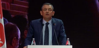 CHP Genel Başkanı Özgür Özel, DİSK Kongresinde konuştu