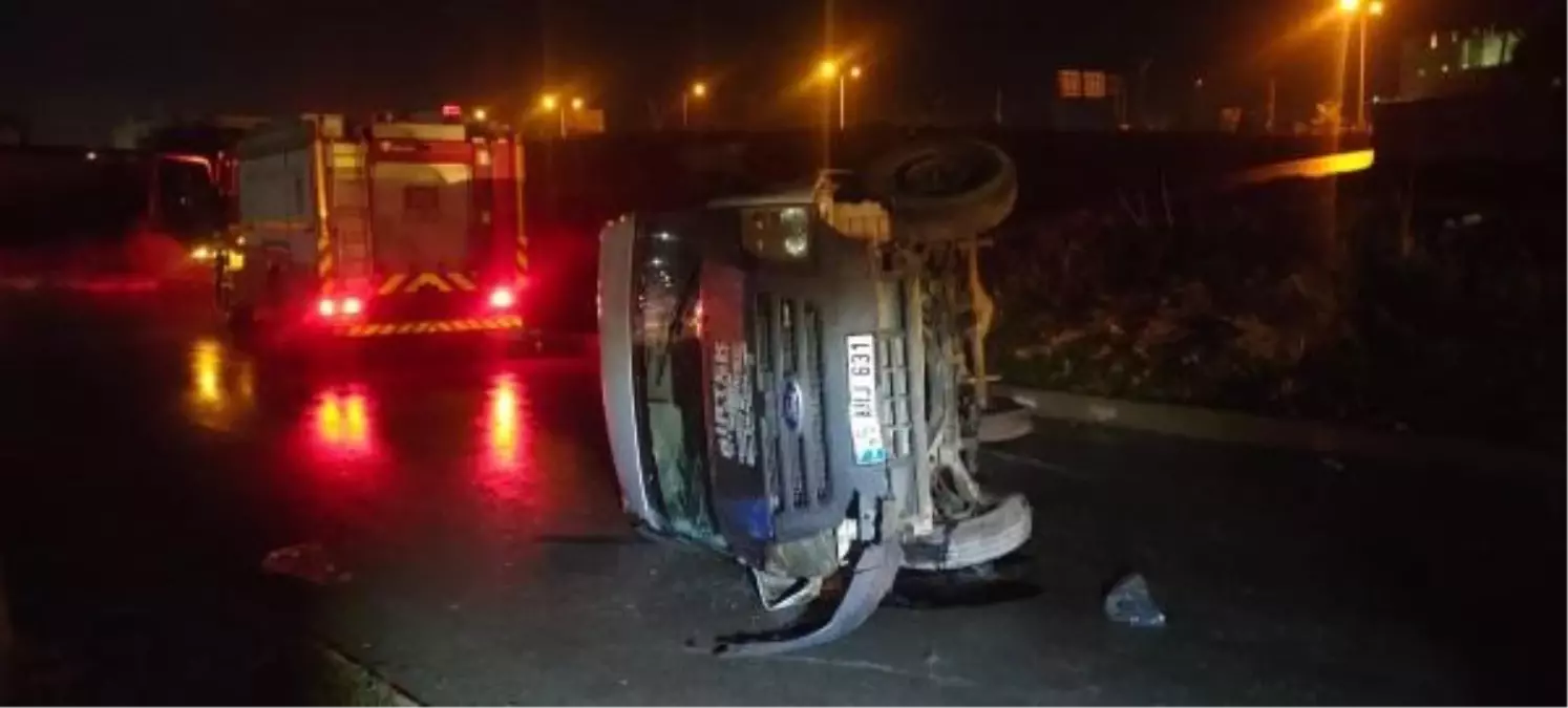 Turgutlu'da servis minibüsü kaza yaptı: 9 yaralı