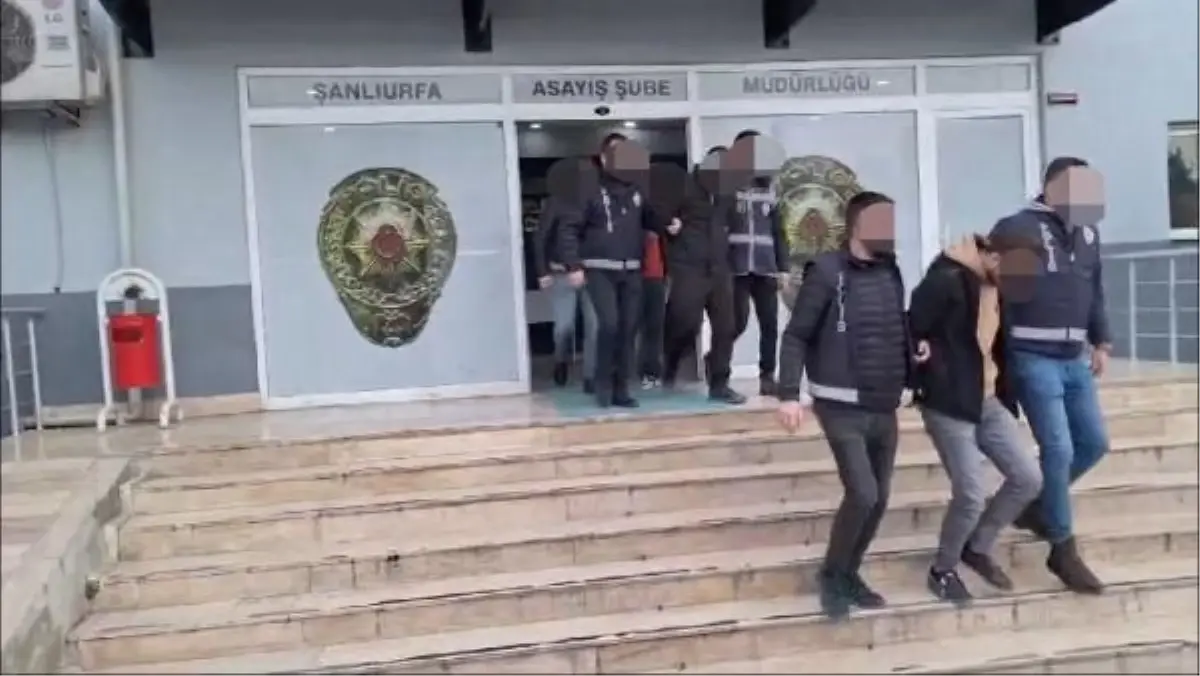 Şanlıurfa'da Kamu Görevlisi Rolüyle Dolandırıcılık Yapan 3 Şüpheli Tutuklandı