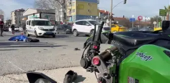 Feci kaza: Çarptığı yaya öldü, motosikletli ise ağır yaralandı