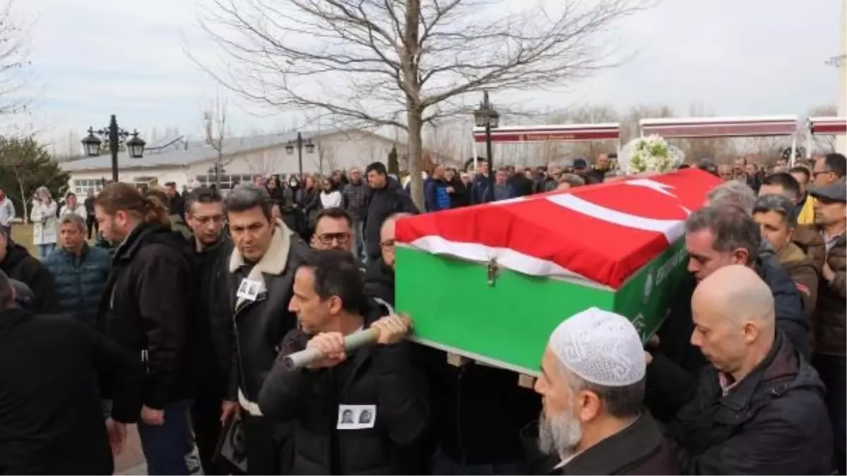 Eskişehir'de Kaza: Üniversite Öğretim Üyesi ve Kızı Hayatını Kaybetti