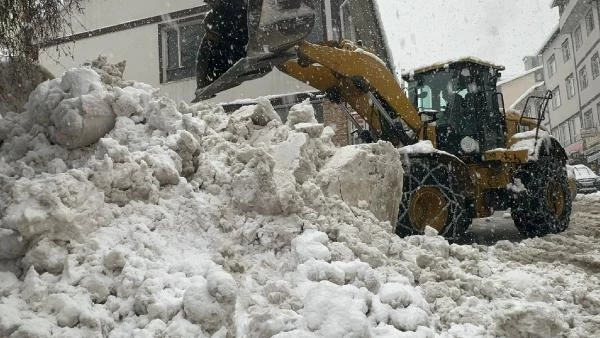 Artvin Şavşat'ta kar kalınlığı rekor seviyeye ulaştı