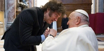 Arjantin lideri Javier Milei, 'Şeytanın yeryüzündeki temsilcisi' dediği Papa'ya sarıldı