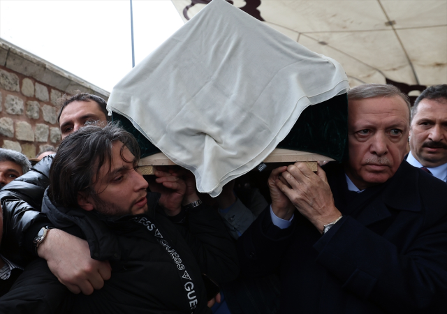 Cumhurbaşkanı Erdoğan, AK Parti İstanbul Kadın Kolları İl Başkan Yardımcısı Fatma Sevim Baltacı'nın cenaze törenine katıldı
