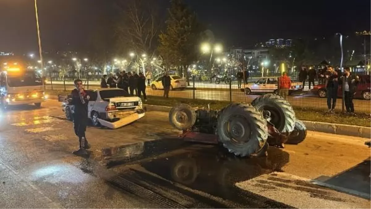 Tokat'ta traktörle otomobil çarpıştı: 2 yaralı