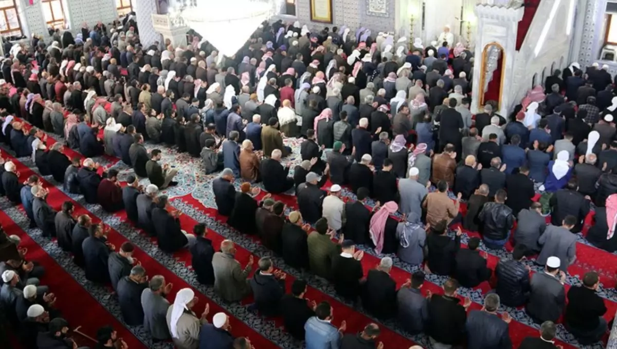 Regaip kandili ne zaman 2024? Regaip kandili bu yıl hangi tarihte, hangi güne denk geliyor?