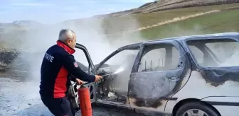 Çorum'un Sungurlu ilçesinde otomobil yangını