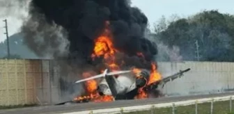 Florida'da iki motoru arızalanan özel uçak otoyola çakıldı: 2 kişi hayatını kaybetti