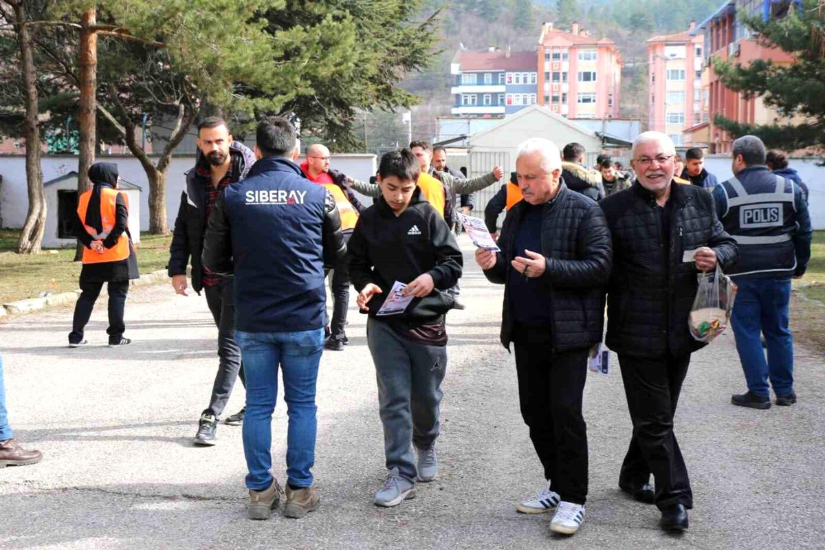 Kastamonu'da Kastamonuspor-Iğdır Futbol Kulübü maçı öncesinde siber suçlarla ilgili bilgilendirme yapıldı