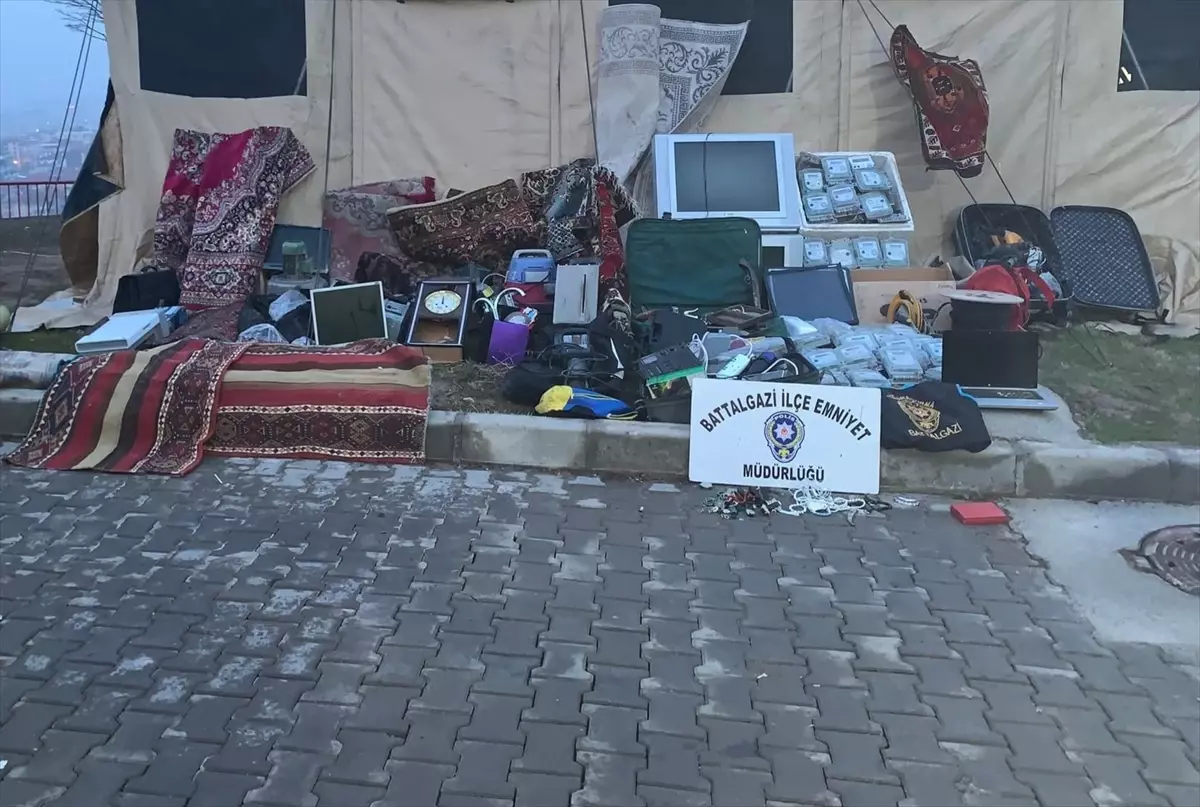 Malatya'da 6 Farklı Adresten Hırsızlık Yapan Şüpheli Yakalandı