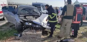 Nusaybin'de otomobil ile hafif ticari araç çarpıştı: 6 yaralı