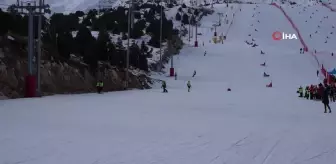 Snowboard Türkiye Şampiyonası Ergan Dağı'nda Başladı