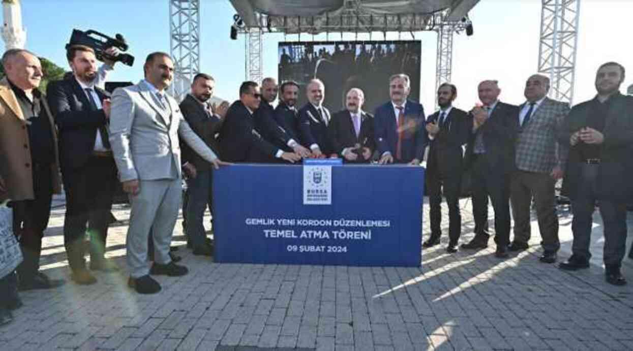 Gemlik'in vitrini yenileniyor Gemlik'in vitrini yenileniyor