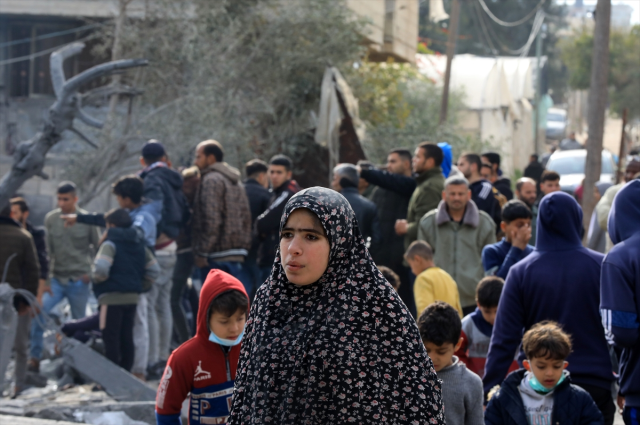 İsrail, Refah'taki 1,4 milyon yerinden edilmiş Filistinliyi Mevasi bölgesine hapsetmeyi planlıyor