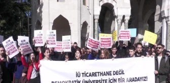 İstanbul Üniversitesi Öğrencileri Yabancı Ziyaretçilere Açılma Kararına Tepki Gösterdi
