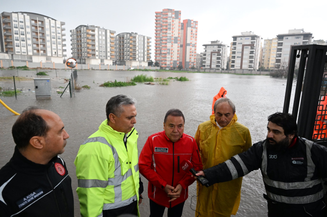 Sel felaketi sonrası Antalya'daki altyapı sorgulanmaya başlandı