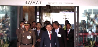 Tayland'da eski Başbakan Thaksin Shinawatra'ya şartlı tahliye kararı