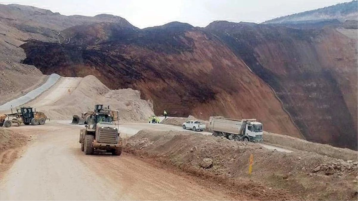 Ümit Özdağ'dan Erzincan'daki maden faciasıyla ilgili açıklama: 6 işçi topraktaki çatlağı görüp 'Burada çalışamayız' demiş