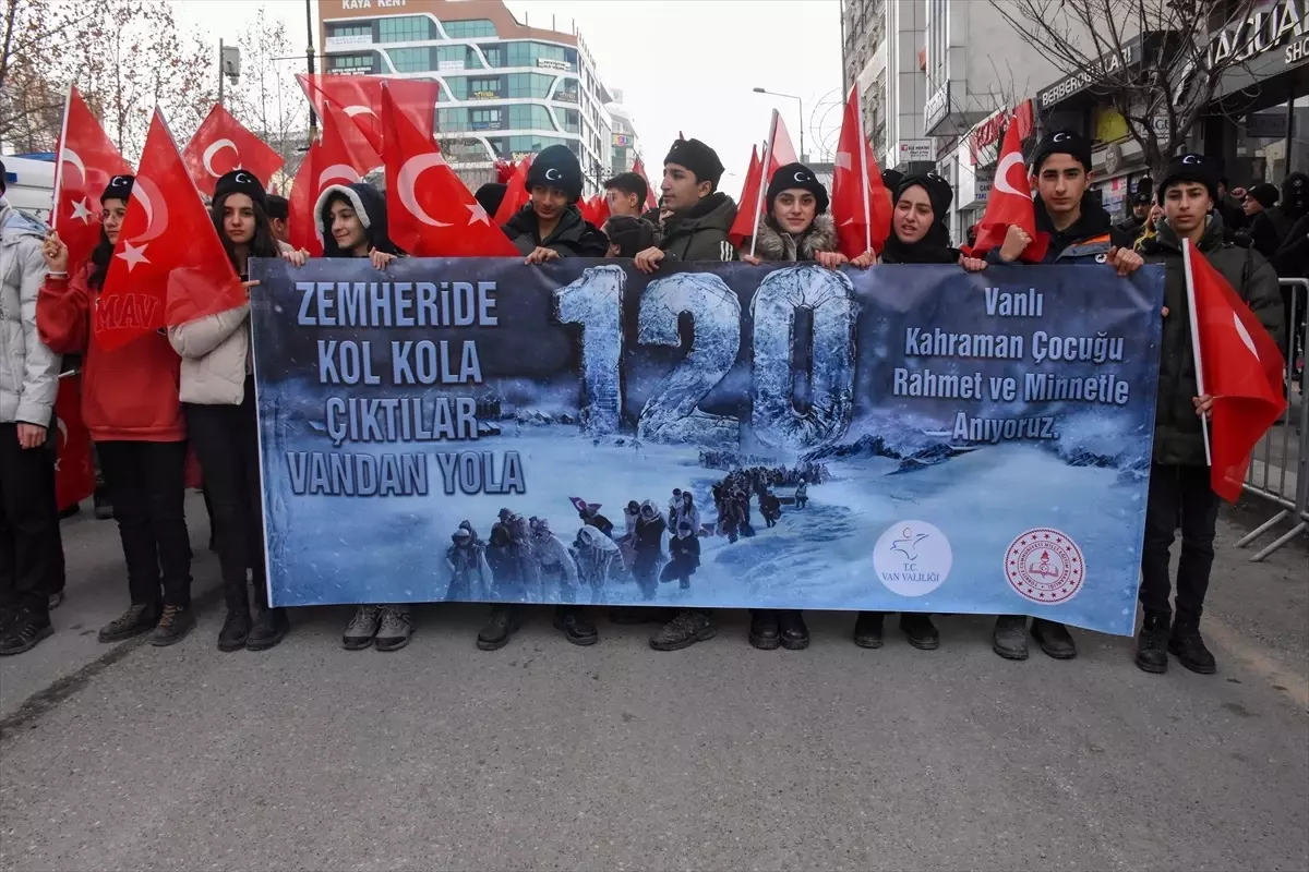 Van'da '120 kahraman çocuk' anıldı
