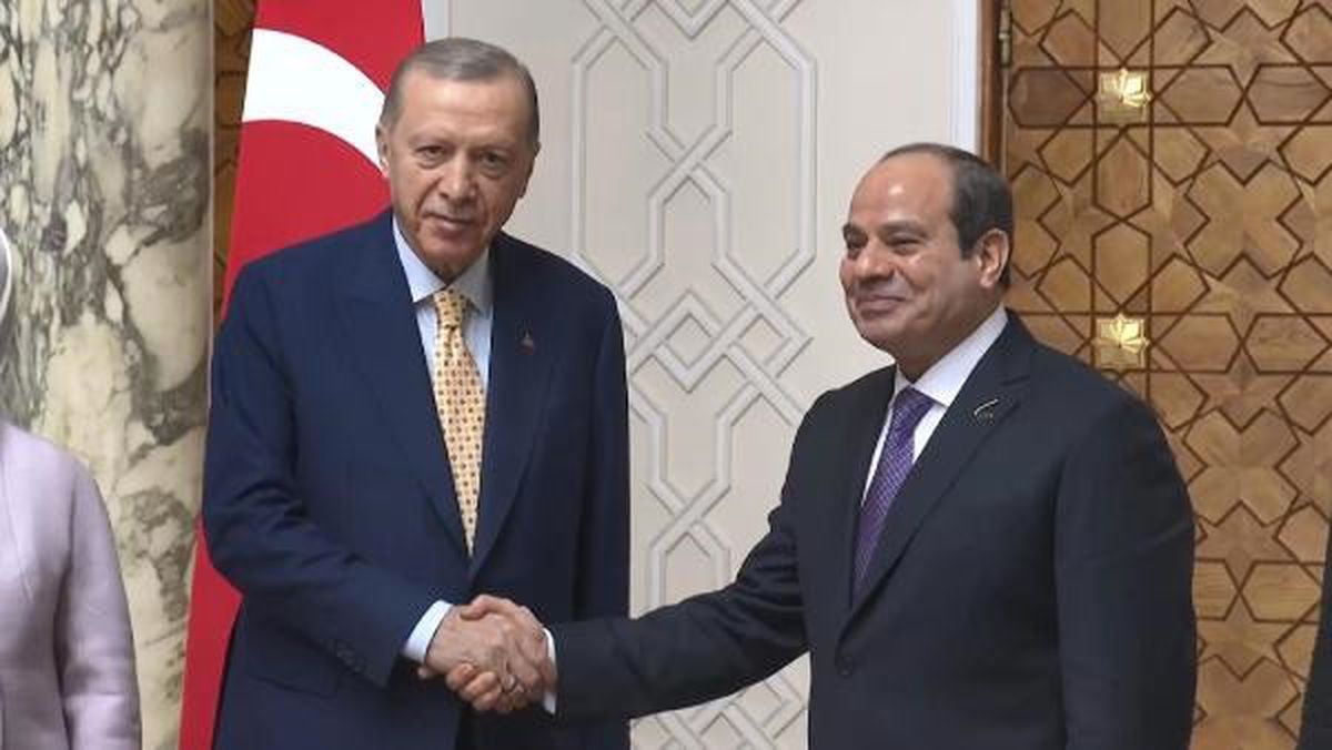 Cumhurbaşkanı Erdoğan, Mısır'da Devlet Başkanı Sisi ile Görüştü