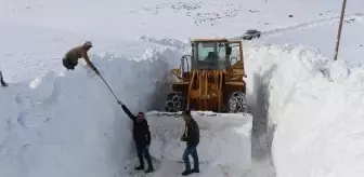 Bingöl'ün Karlıova ilçesinde kar kalınlığı 6 metreye ulaştı