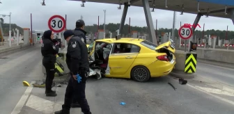 Kuzey Marmara Otoyolu'nda Taksinin Beton Bariyere Çarpması Sonucu 1 Ölü 1 Yaralı