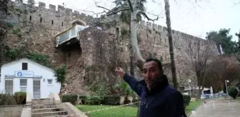 Antalya Kaleiçi'nde Yat Limanı'ndaki Surlar Yıkıldı