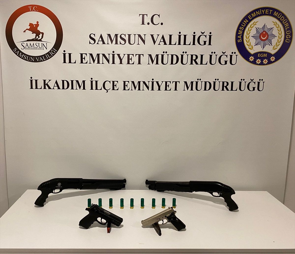 Samsun'da silah kaçakçılığı operasyonu: 4 şüpheli gözaltına alındı