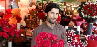 İslamabad Sevgililer Günü'ne hazır