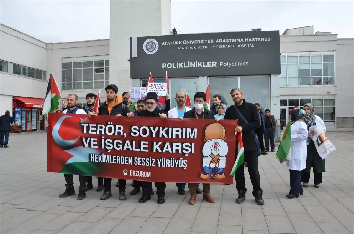Erzurum'da Hekimler İsrail'in Gazze Saldırılarını Protesto Etti