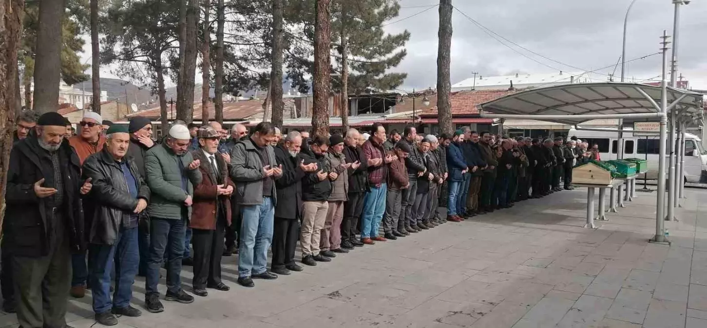 Eski Erzincan Senatörü Orhan Özen Son Yolculuğuna Uğurlandı