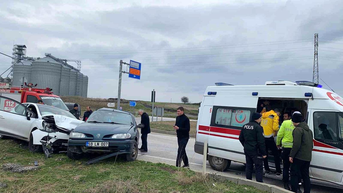 Uzunköprü-Keşan karayolunda trafik kazası: 4 yaralı