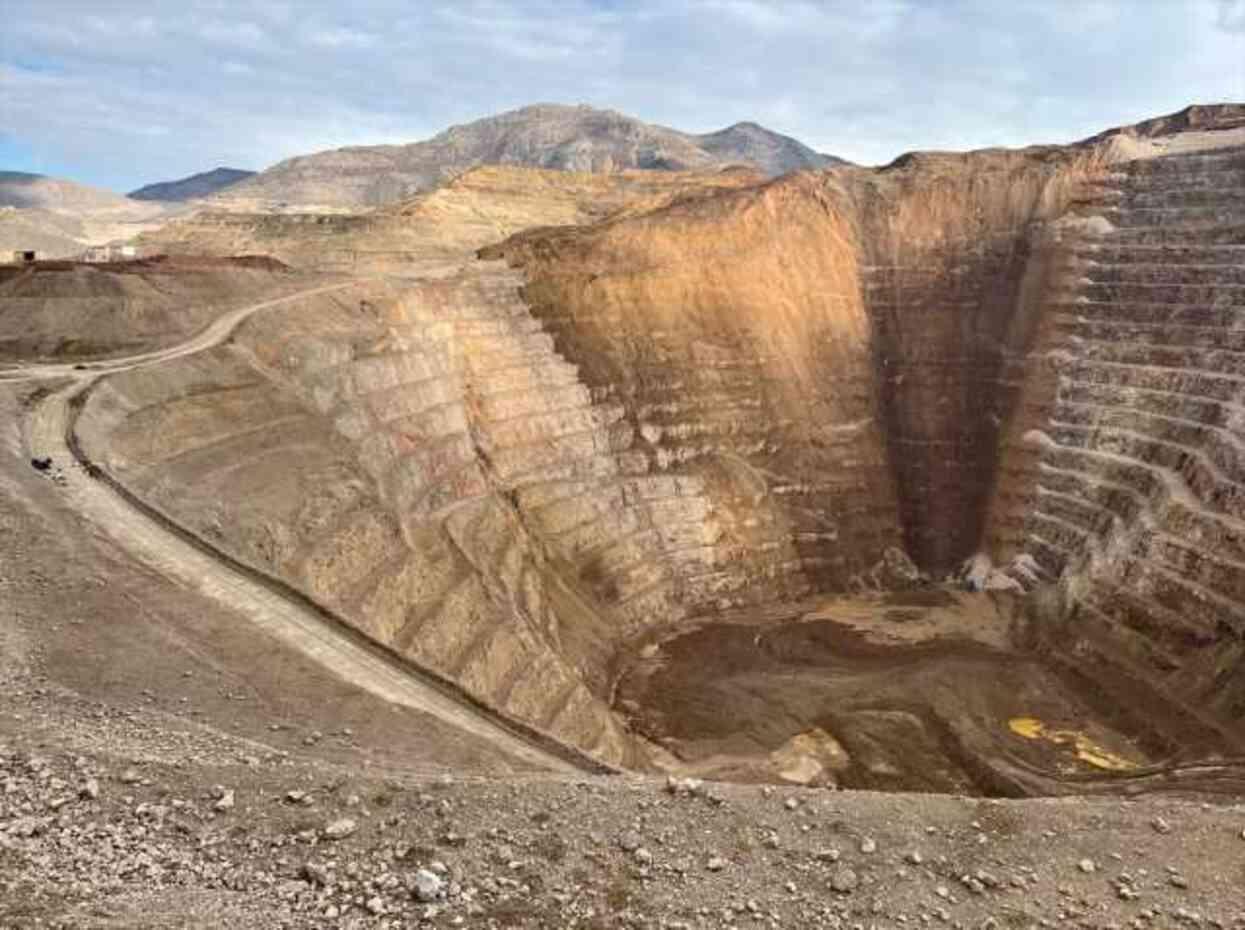 Erzincan'da maden ocağı heyelanında 3 işçinin manganez ocağında olduğu ihtimali üzerinde duruluyor