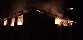 İki katlı ev alev topuna döndü