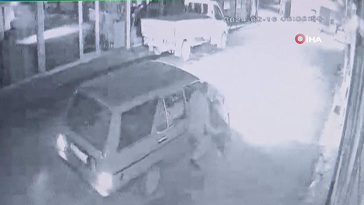 Tokat'ta 4 dükkanı soyan hırsızlar kamerada: Yardım kumbarasını da çaldılar