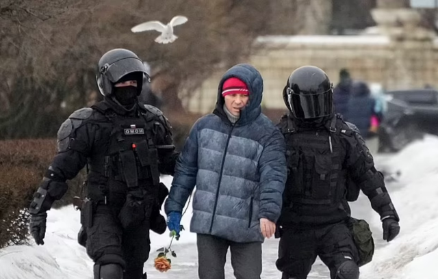 Rus Muhalif lider Navalny'nin cesedi soruşturma için tutulduğu morgda kayboldu