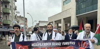 Sakarya'da Hekimler ve Sağlık Çalışanları İsrail'in Saldırılarını Protesto Etti