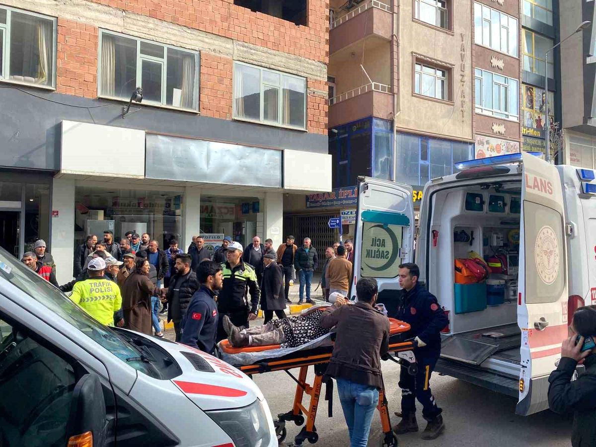 Iğdır'da Yaya ve Motosiklet Kazası