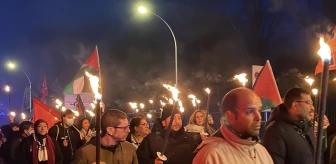 Fransa'da Filistin Yanlıları Carrefour'u Protesto Etti