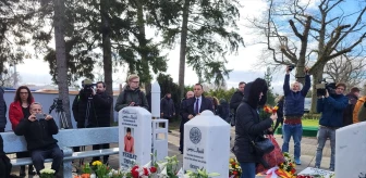 Hanau'da ırkçı terör saldırısında hayatını kaybedenler için anma töreni düzenlendi
