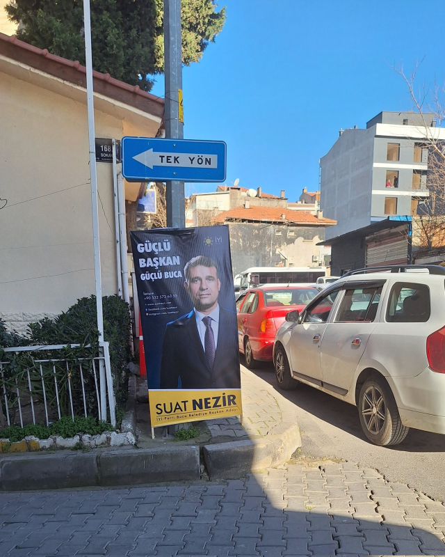 İYİ Partili başkan adayı, CHP rozetli seçim afişi için açıklama yaptı